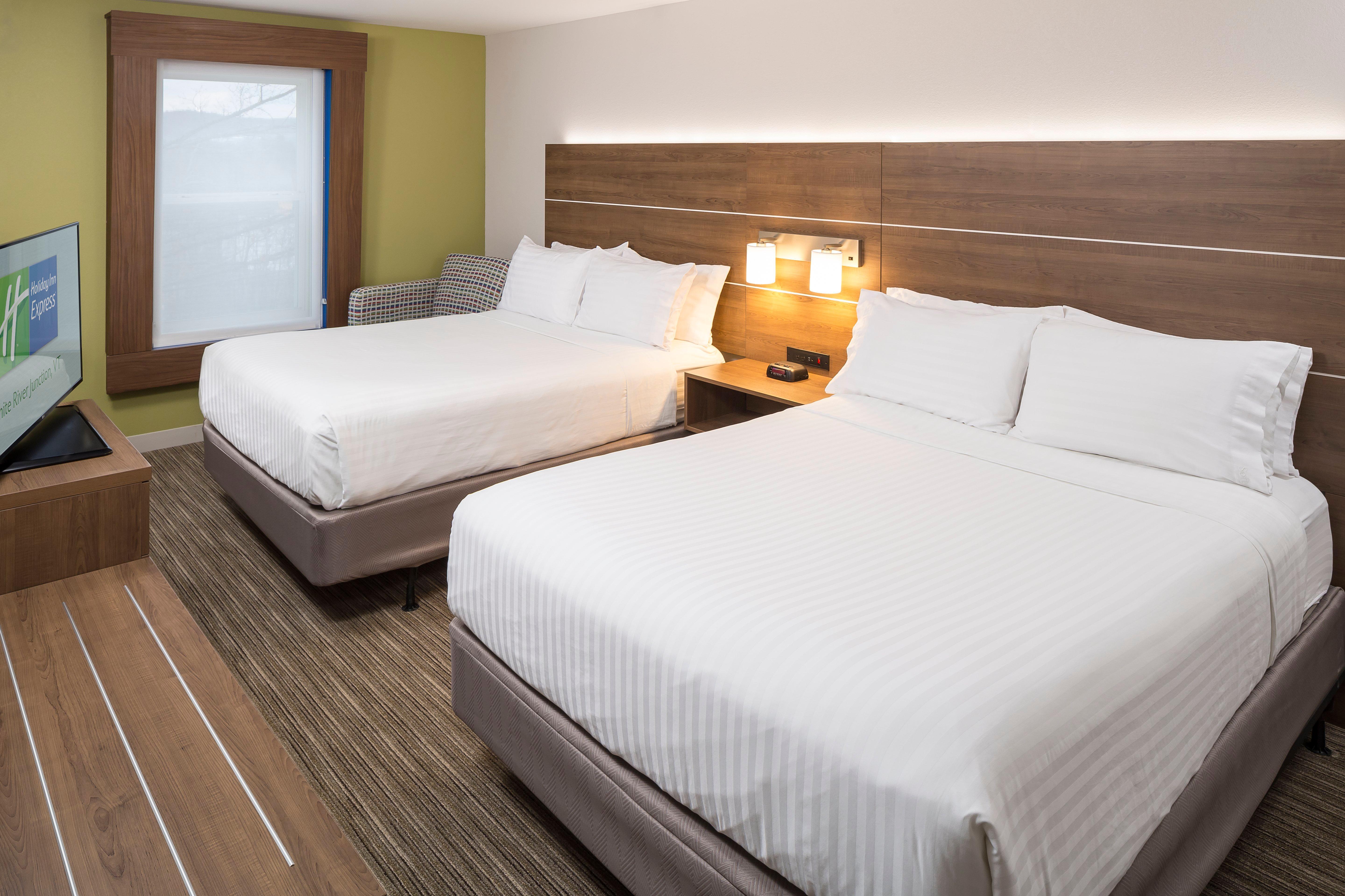 Holiday Inn Express Hotel & Suites White River Junction By Ihg Exterior photo